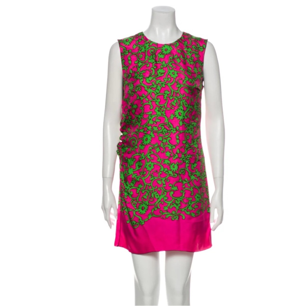 Marc Jacobs Pink & Green Dress
100% silk
Bust: 34”
Length: 33.5”